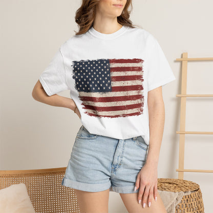 Distressed American Flag T-Shirt — Vintage USA Patriotic Tee